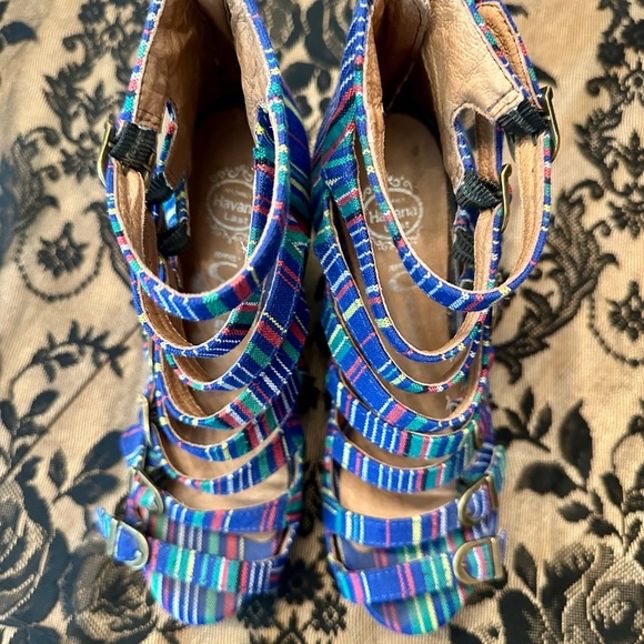 Colorful Striped Women's Sandals - Picture 4 of 7